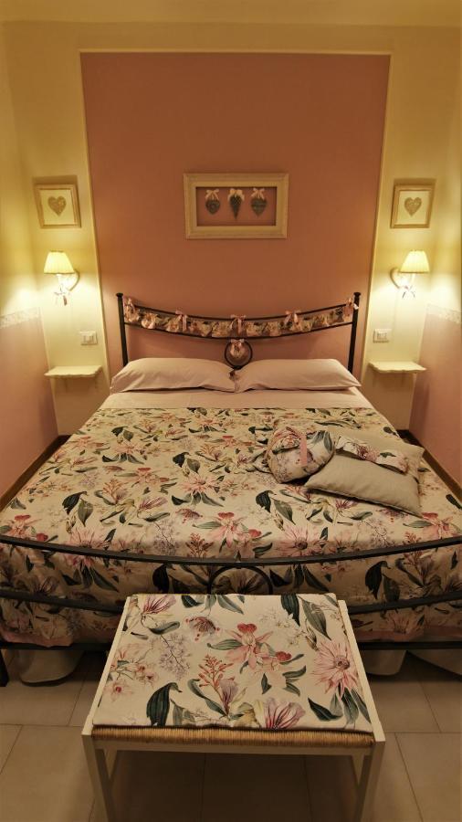 Pallerone La Casina Dei Cuori Di Nonna Migliaヴィラ エクステリア 写真