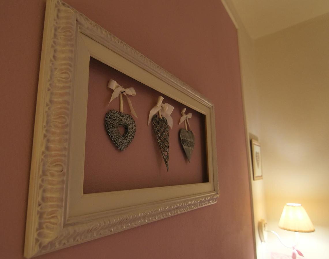 Pallerone La Casina Dei Cuori Di Nonna Migliaヴィラ エクステリア 写真