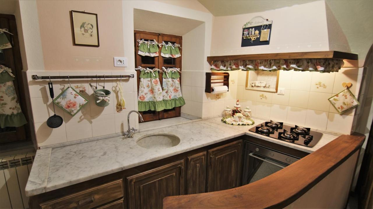 Pallerone La Casina Dei Cuori Di Nonna Migliaヴィラ エクステリア 写真